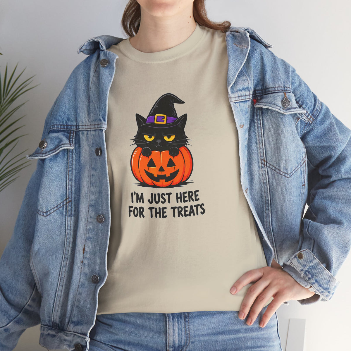 Halloween Cat T-Shirt – I’m Just Here For The Treats Pumpkin Witch Tee