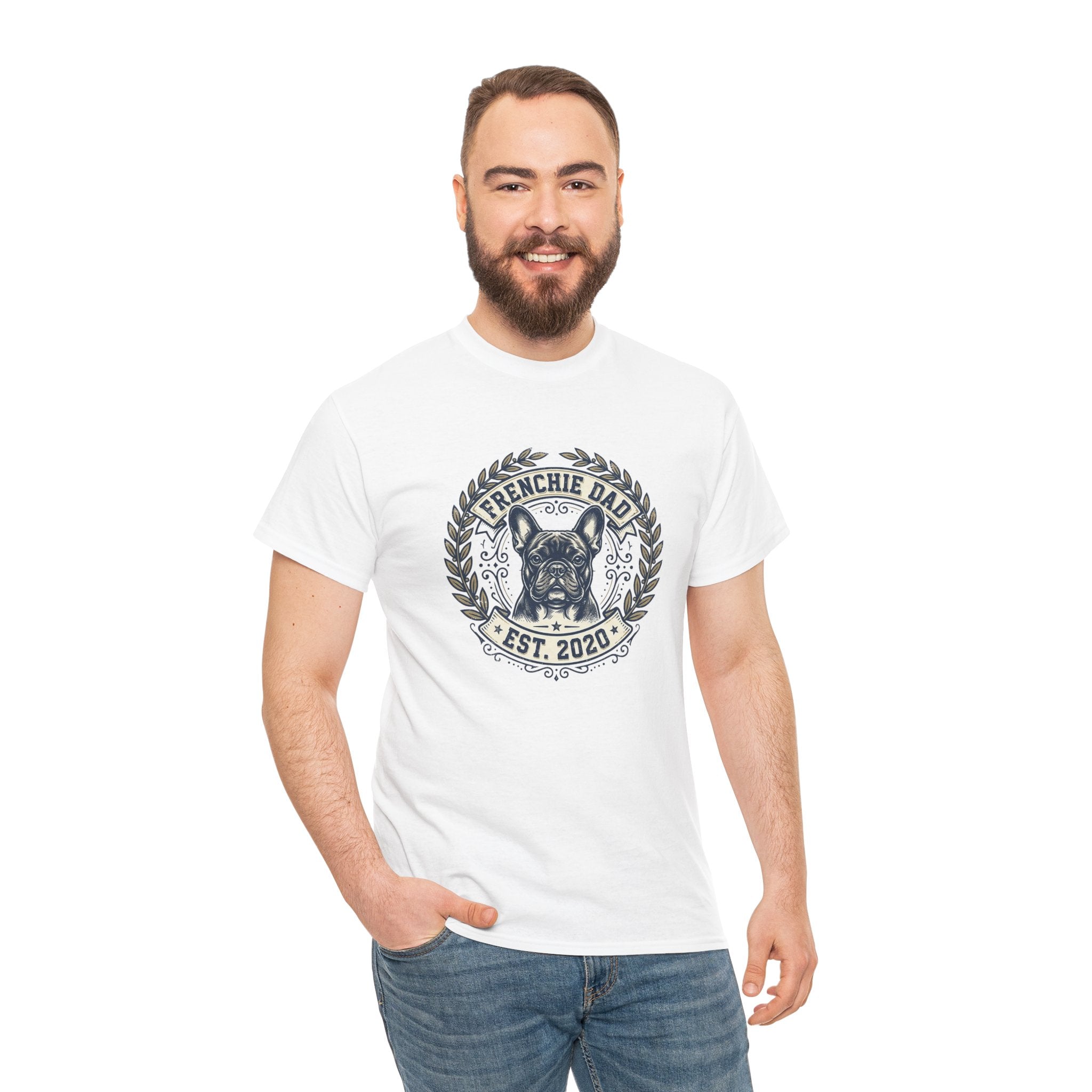 Frenchie Dad Est. 2020 T-Shirt – Vintage French Bulldog Badge Tee for Proud Dog Dads | Distressed Varsity Graphic Shirt