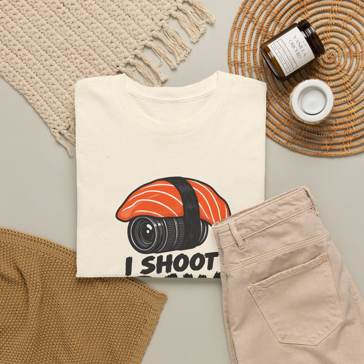 Funny Photographer T-Shirt - I Shoot Raw Sushi Camera Tee | Photography Gift