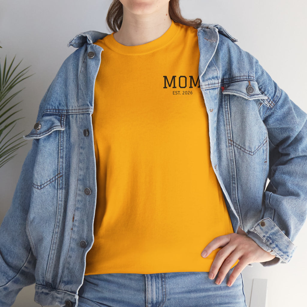 Mom Logo T-Shirt — Personalized Name Graphic Tee