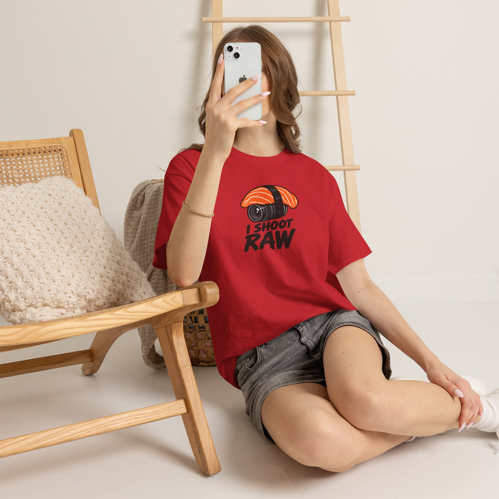 Funny Photographer T-Shirt - I Shoot Raw Sushi Camera Tee | Photography Gift