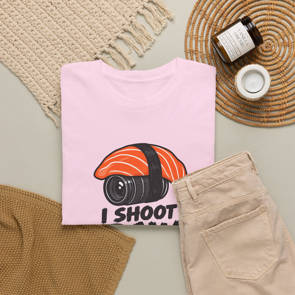 Funny Photographer T-Shirt - I Shoot Raw Sushi Camera Tee | Photography Gift