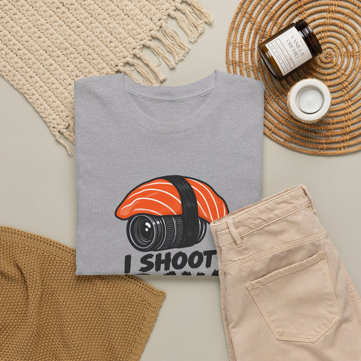 Funny Photographer T-Shirt - I Shoot Raw Sushi Camera Tee | Photography Gift