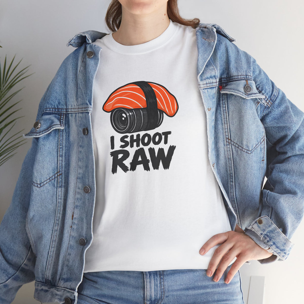Funny Photographer T-Shirt - I Shoot Raw Sushi Camera Tee | Photography Gift