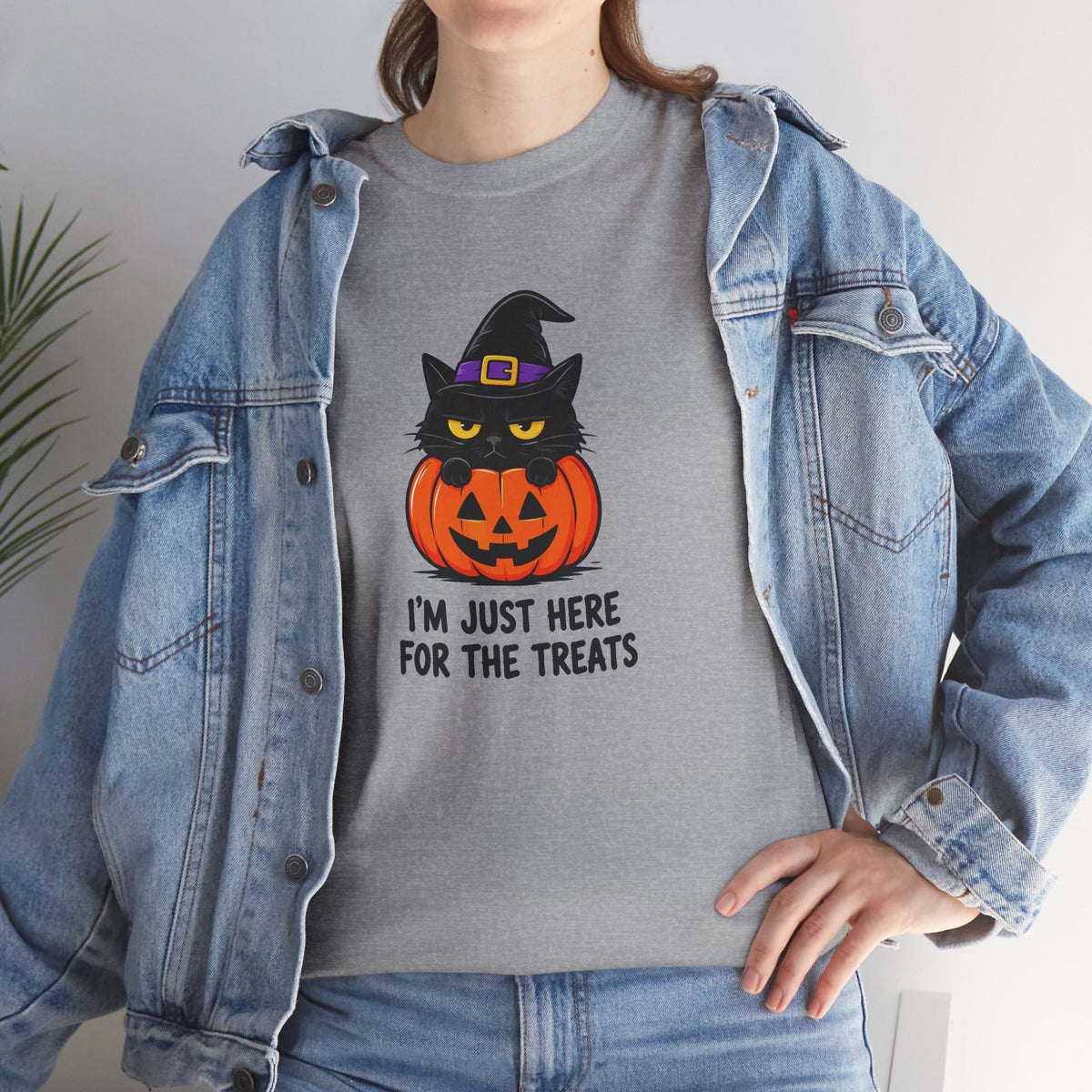 Halloween Cat T-Shirt – I’m Just Here For The Treats Pumpkin Witch Tee
