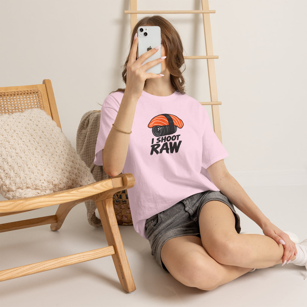 Funny Photographer T-Shirt - I Shoot Raw Sushi Camera Tee | Photography Gift