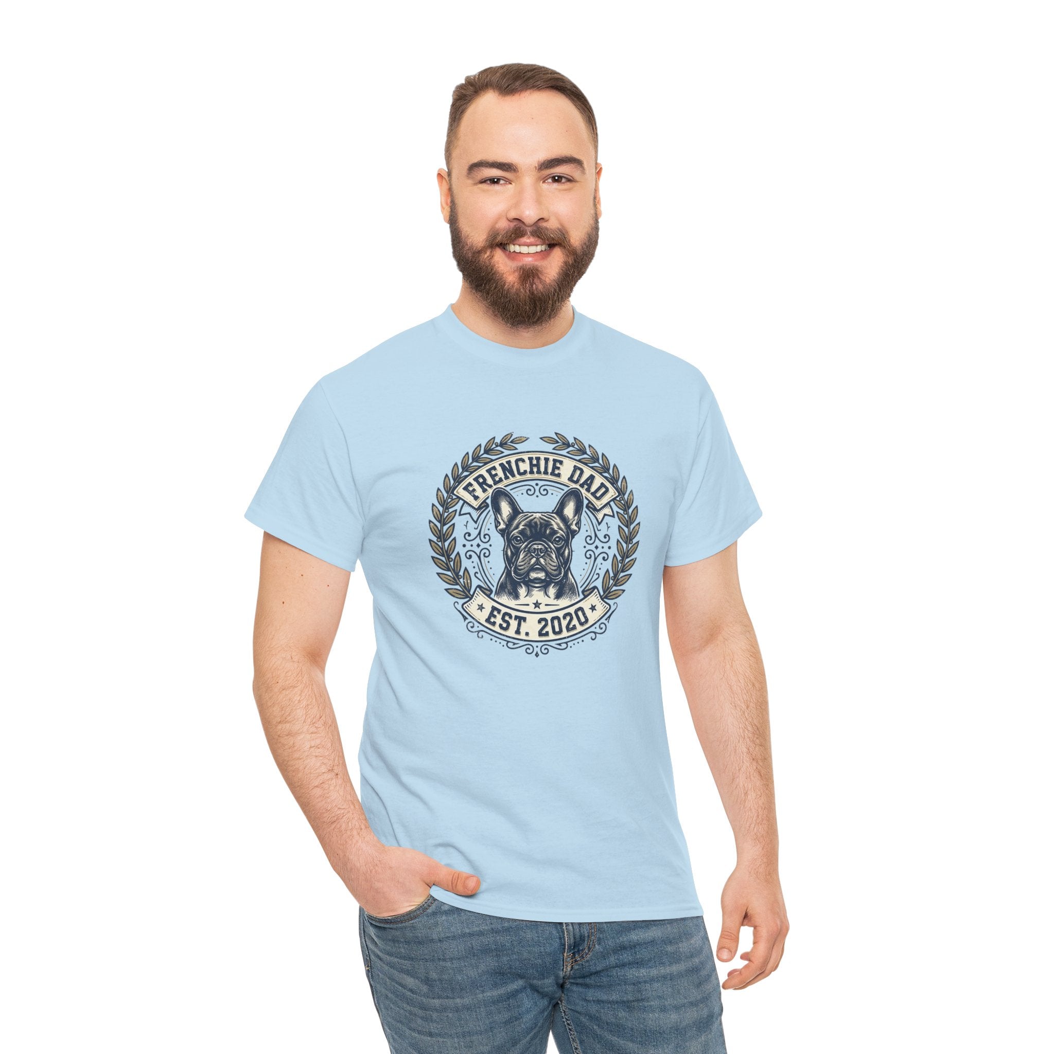 Frenchie Dad Est. 2020 T-Shirt – Vintage French Bulldog Badge Tee for Proud Dog Dads | Distressed Varsity Graphic Shirt