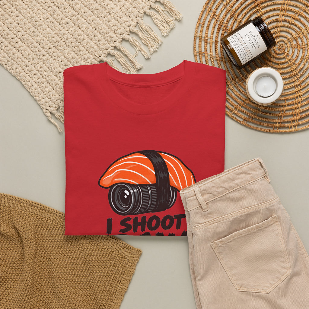 Funny Photographer T-Shirt - I Shoot Raw Sushi Camera Tee | Photography Gift
