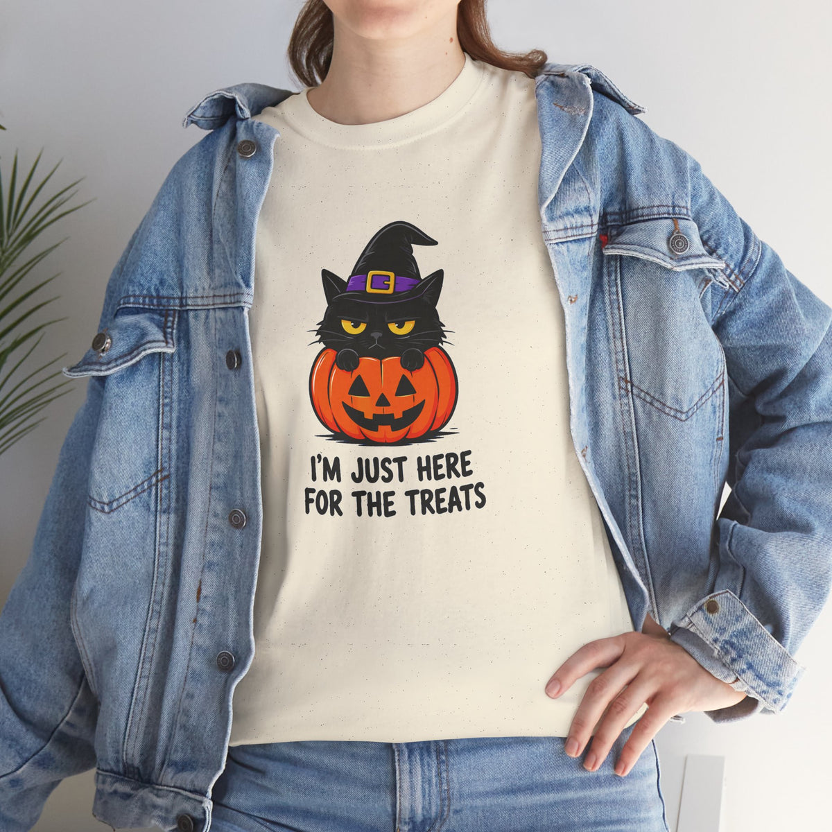 Halloween Cat T-Shirt – I’m Just Here For The Treats Pumpkin Witch Tee